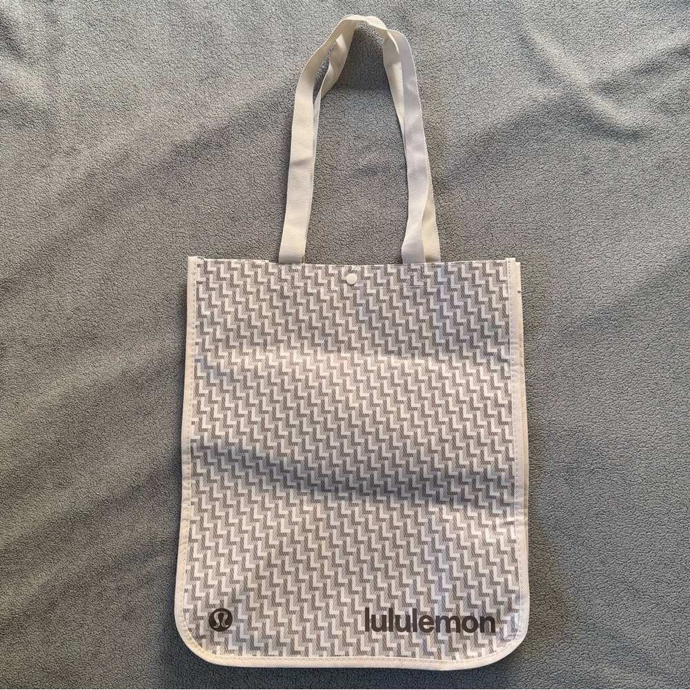 Lululemon Reusable Bag (Large)